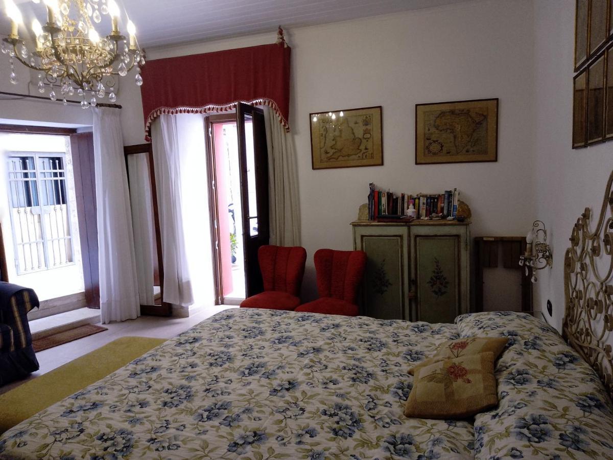 Casa Giulietta, Ronco Del Carmelo 2 Apartman Szirakúza Kültér fotó